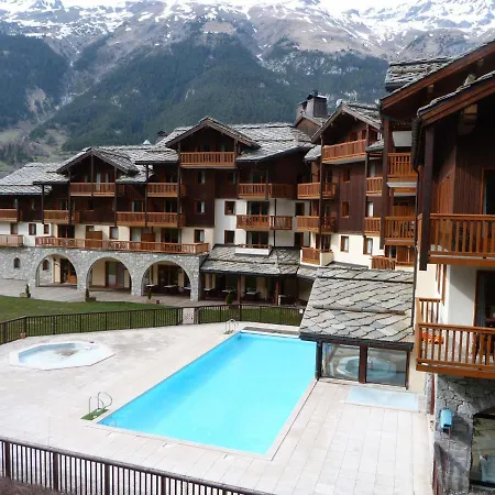 6 Personnes Au Pied Des Pistes Avec Piscine A Val Cenis - Fr-1-508-256 アパート