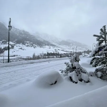 6 Personnes Au Pied Des Pistes Avec Piscine A Val Cenis - Fr-1-508-256 ランスルブール・モン・スニ